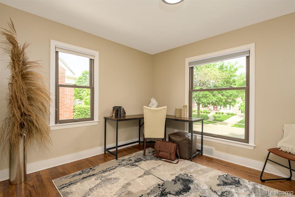 4513 Robinwood Avenue