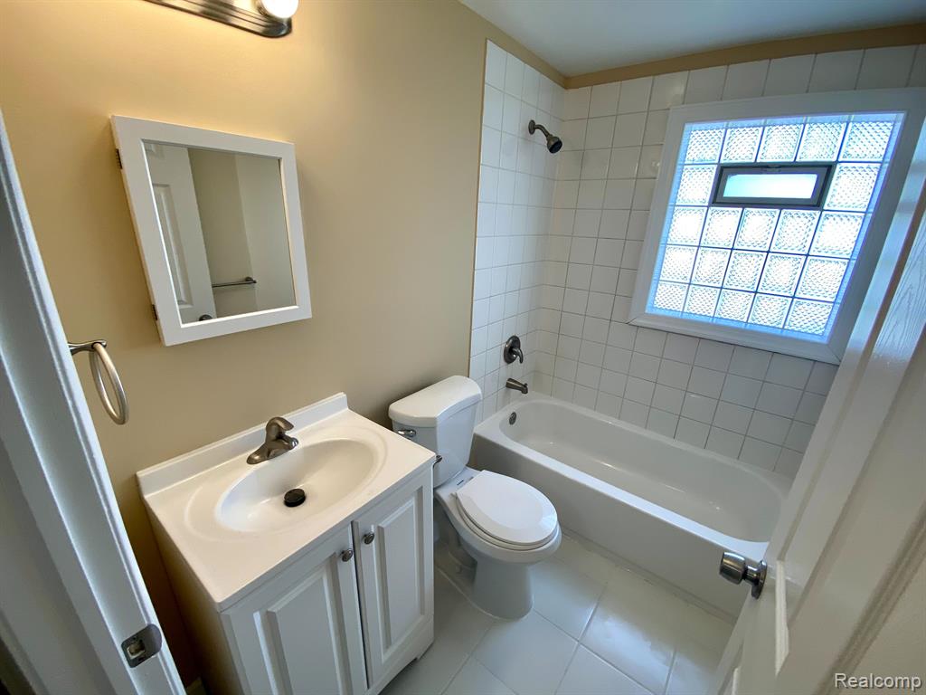 1822 N Center Street Street