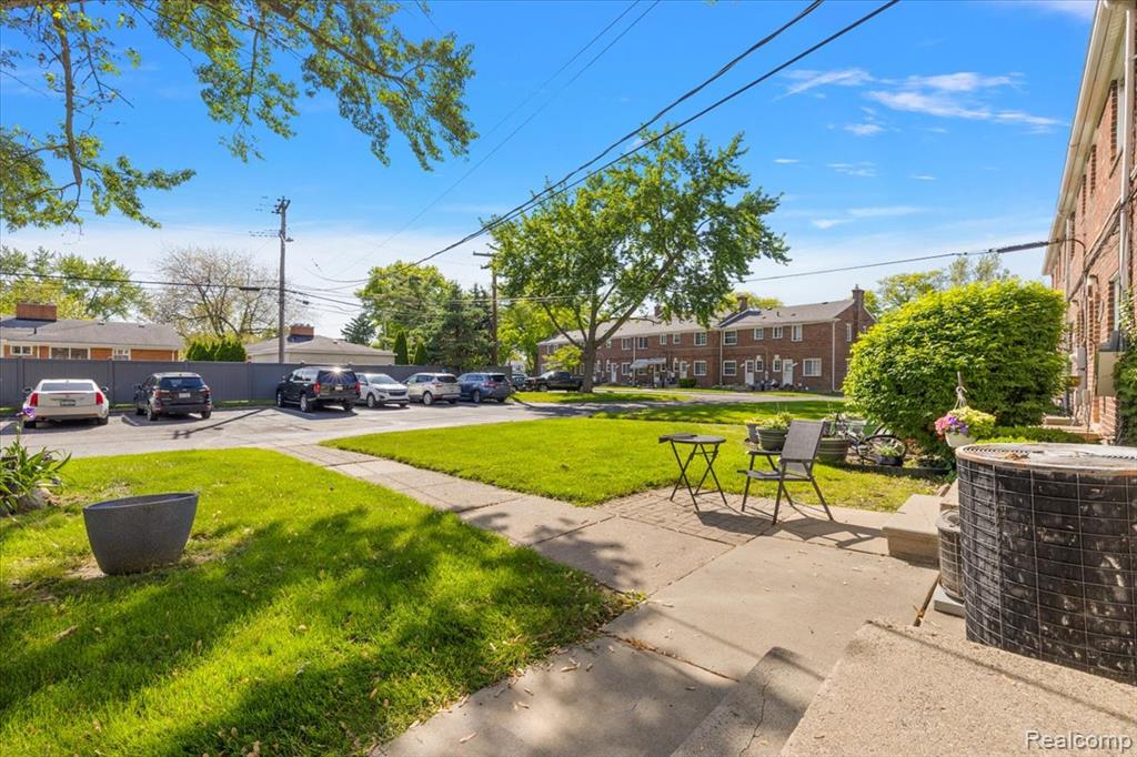 22865 Lakeshore Drive