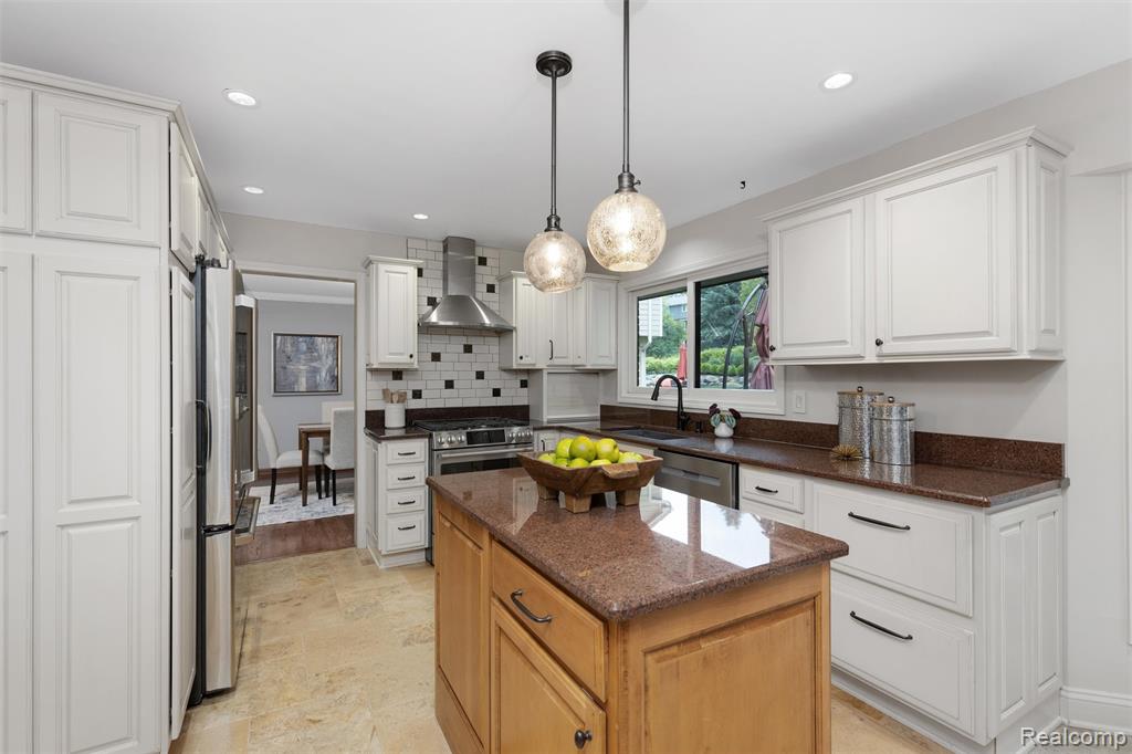 793 Box Canyon Court