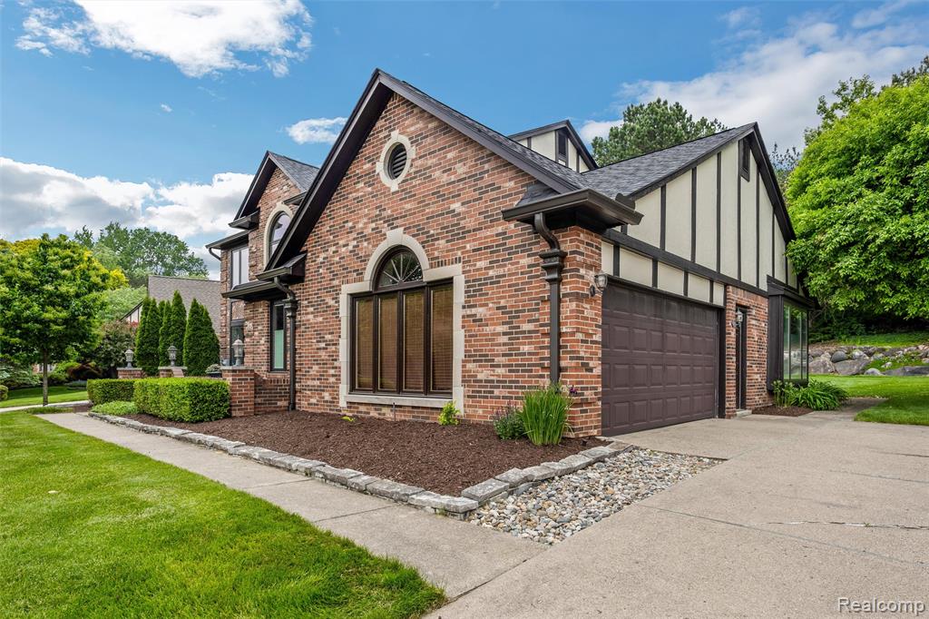 793 Box Canyon Court