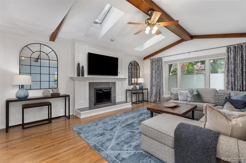 793 Box Canyon Court