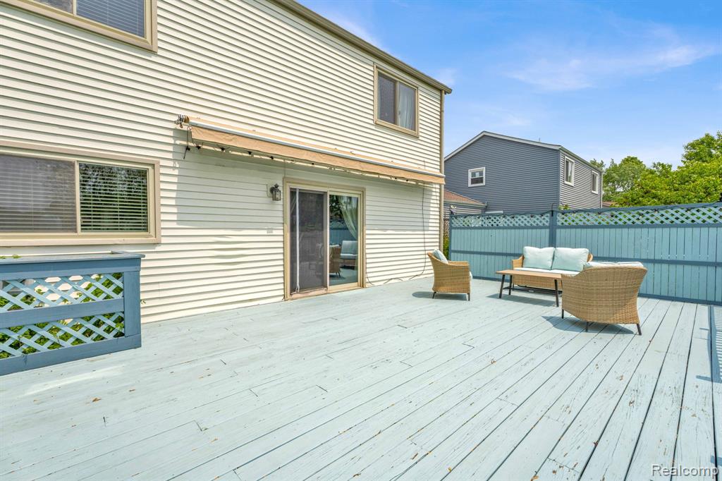 43819 Fredericksburg Street