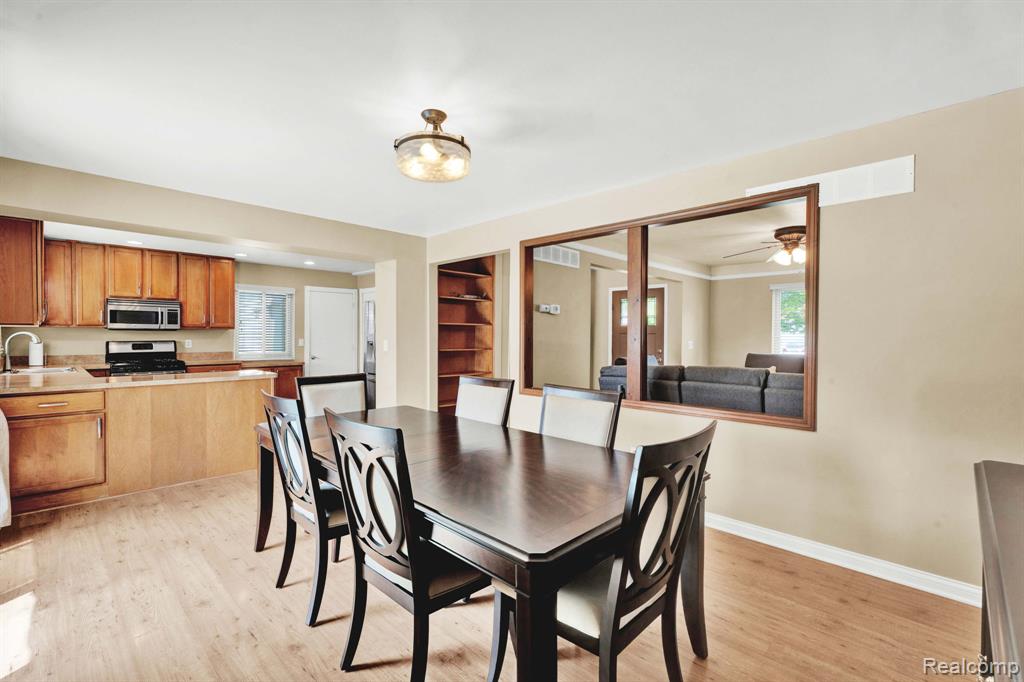 43819 Fredericksburg Street