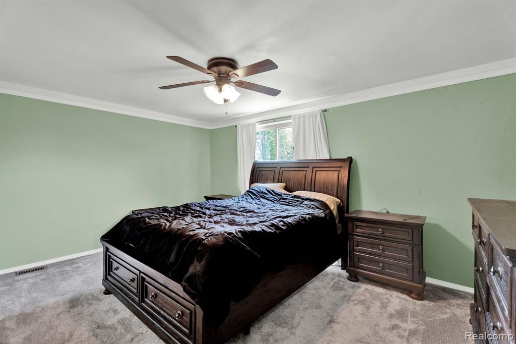 43819 Fredericksburg Street