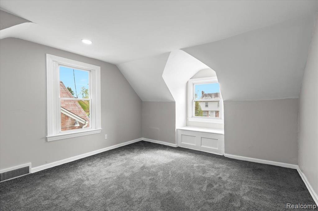 8897 Hartwell Street