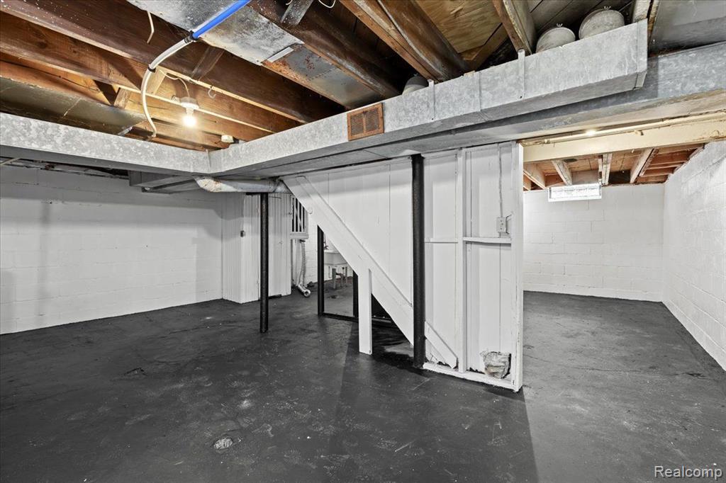 8897 Hartwell Street