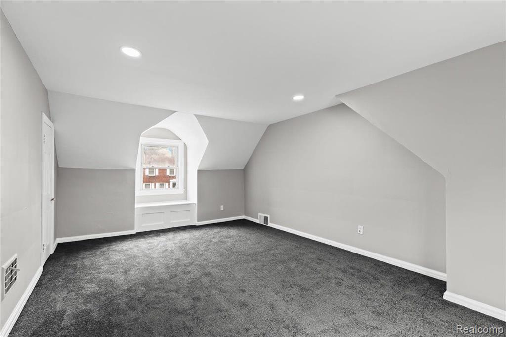 8897 Hartwell Street