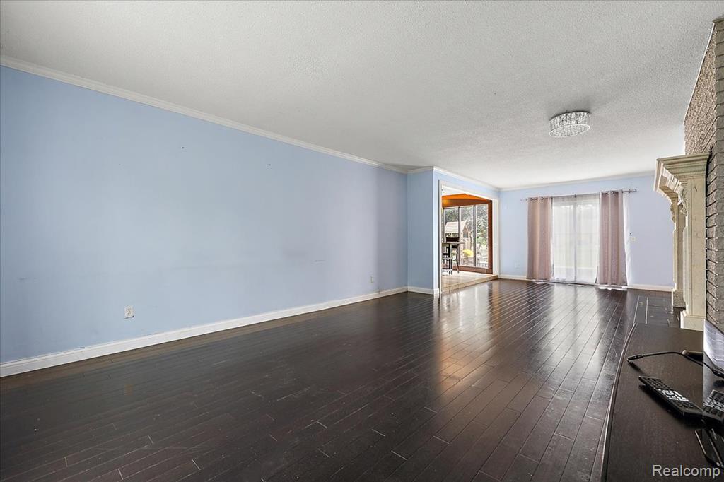 3129 Sandy Creek Drive