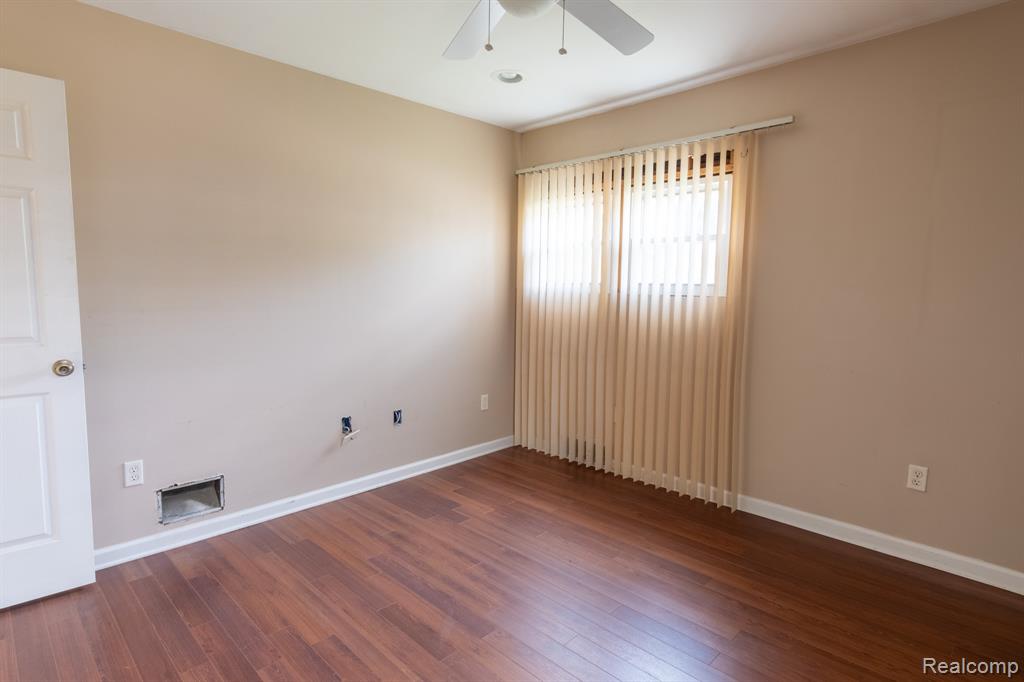 623 E Brockton Avenue