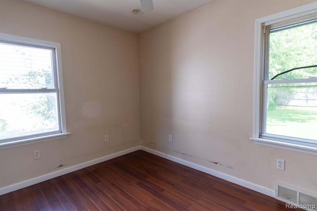 623 E Brockton Avenue