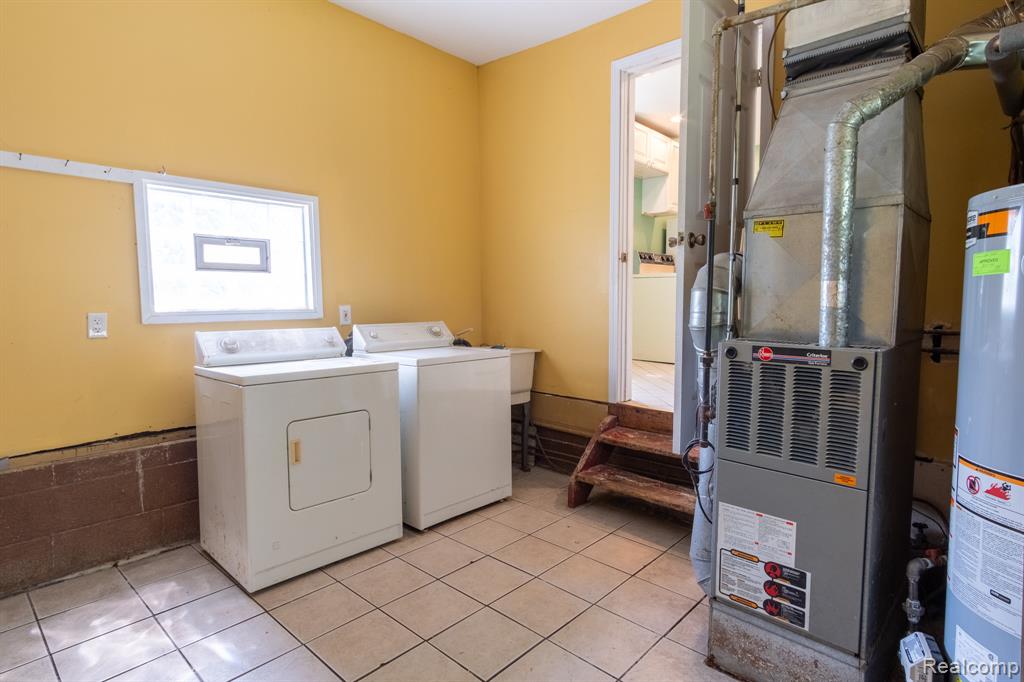 623 E Brockton Avenue