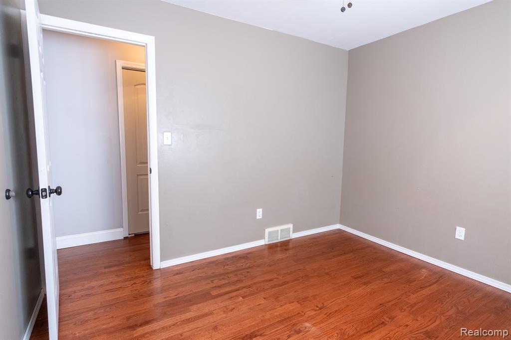 21806 Trombly Street