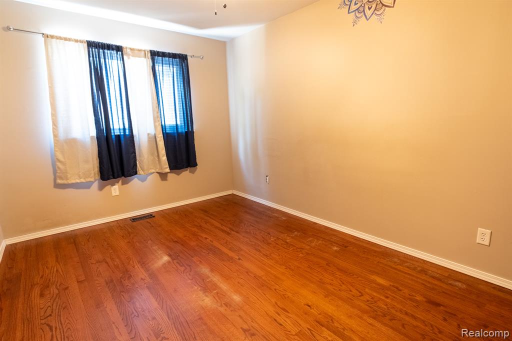 21806 Trombly Street