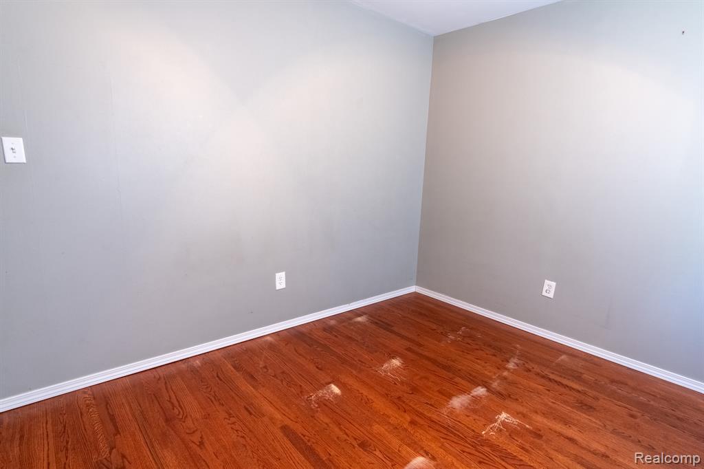 21806 Trombly Street