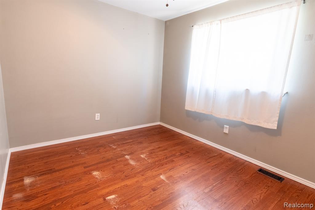 21806 Trombly Street