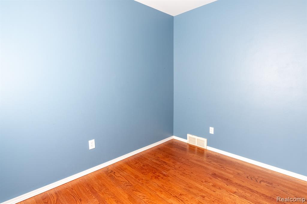 21806 Trombly Street