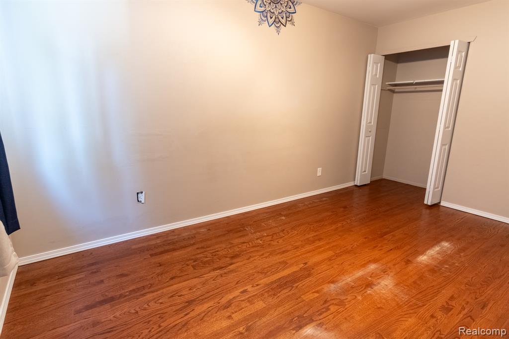 21806 Trombly Street