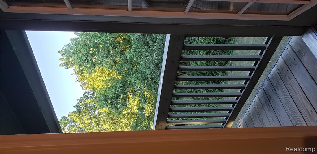 28292 Carlton Way Drive