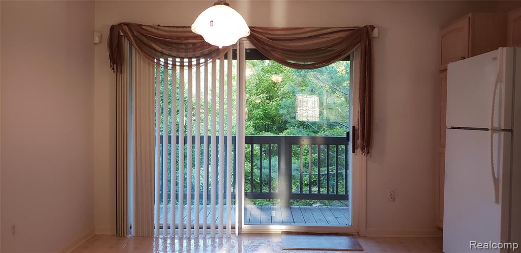 28292 Carlton Way Drive