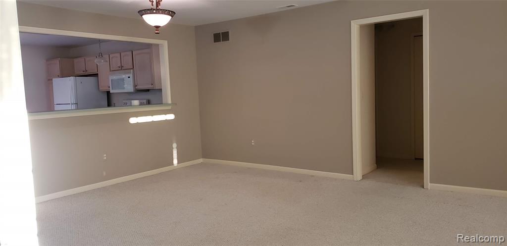 28292 Carlton Way Drive