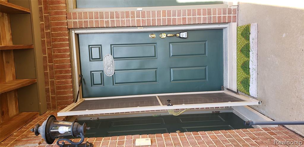 28292 Carlton Way Drive