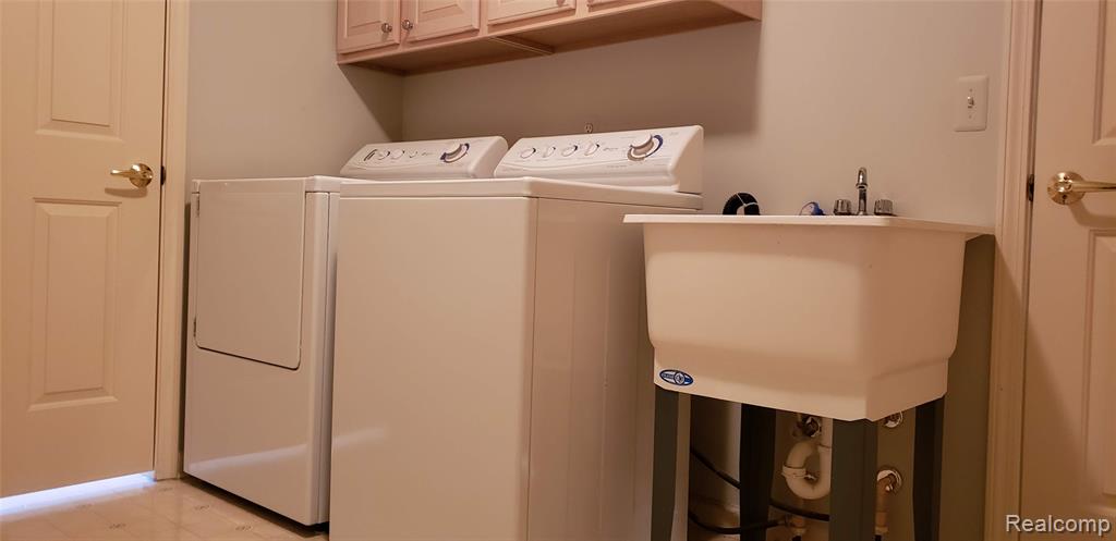 28292 Carlton Way Drive