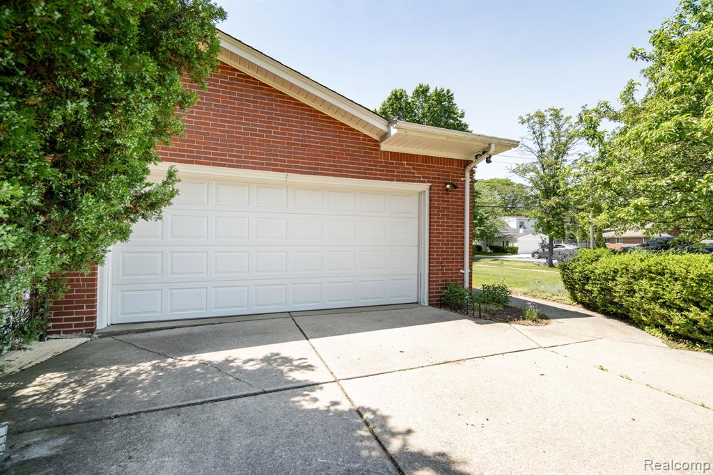 17417 Wiltshire Boulevard