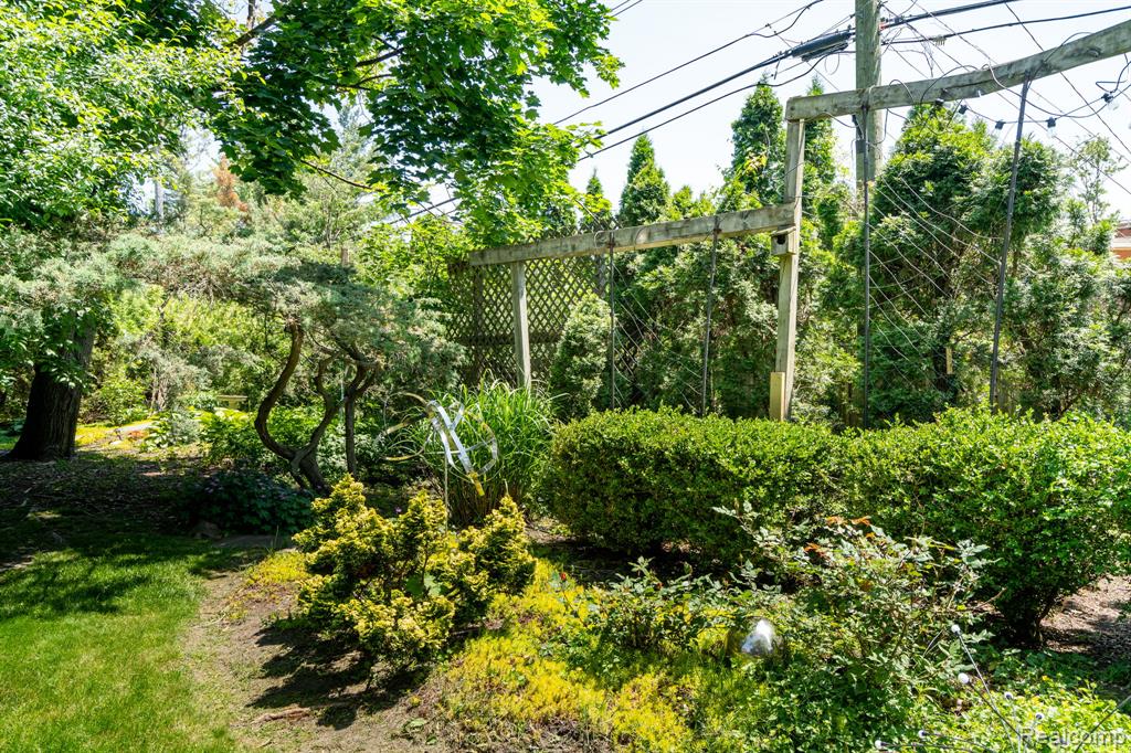 17417 Wiltshire Boulevard