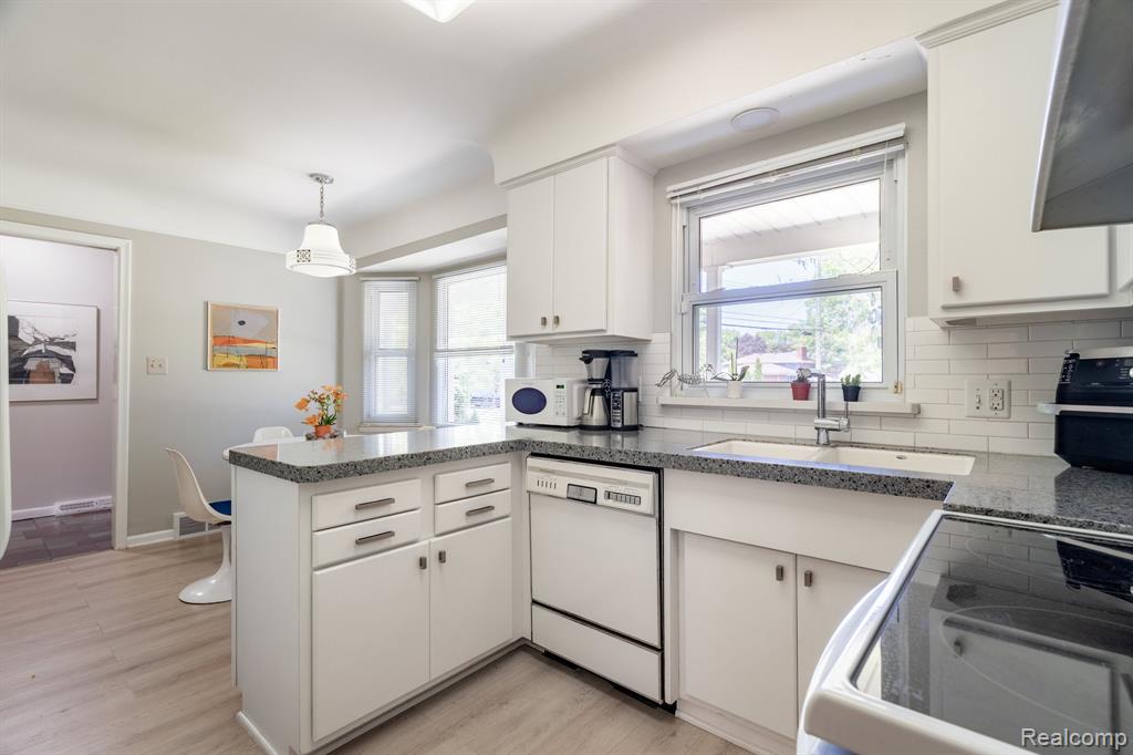 17417 Wiltshire Boulevard