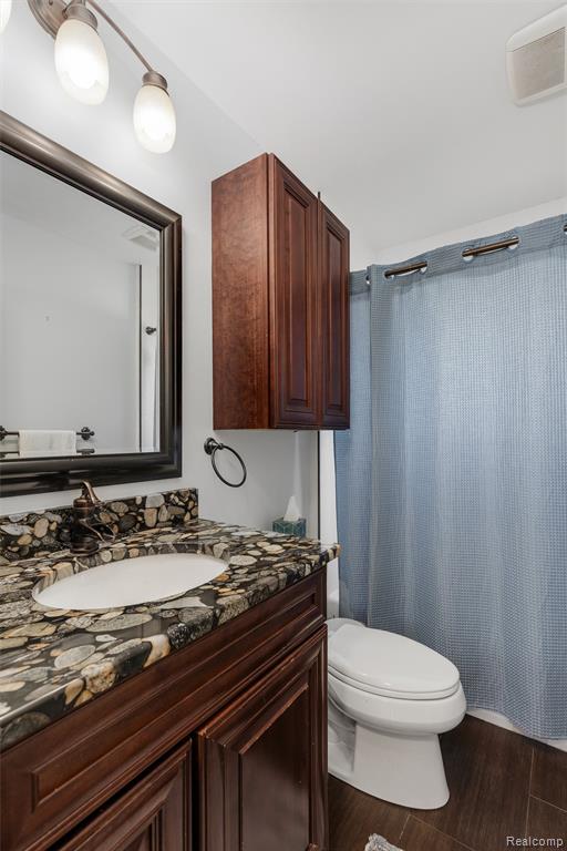 35416 W Chicago Street