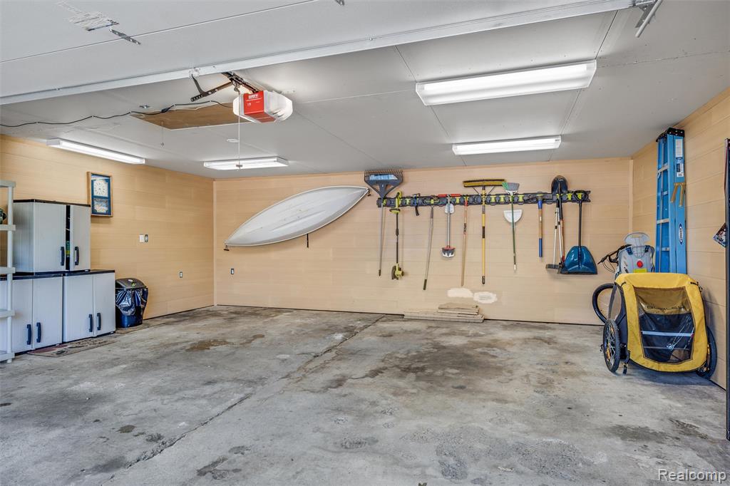 35416 W Chicago Street