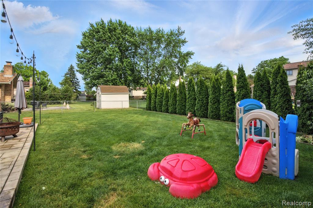 3422 Gloucester Drive