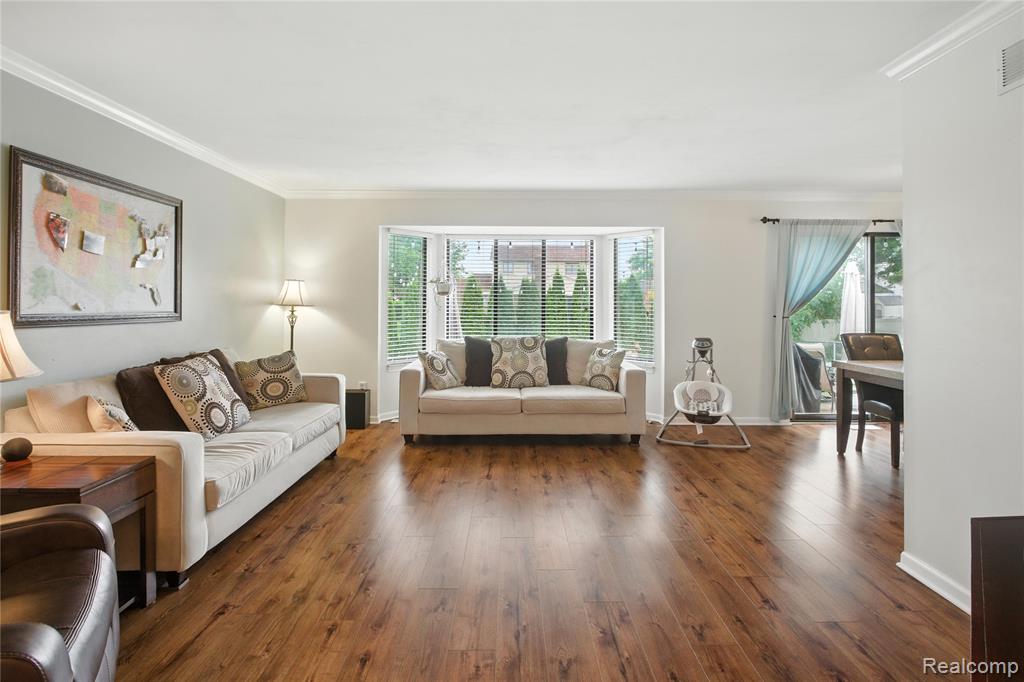 3422 Gloucester Drive