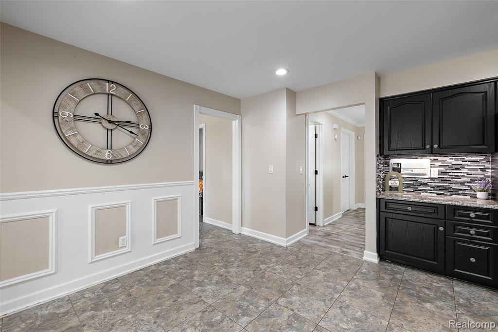 39251 W Royal Doulton Boulevard