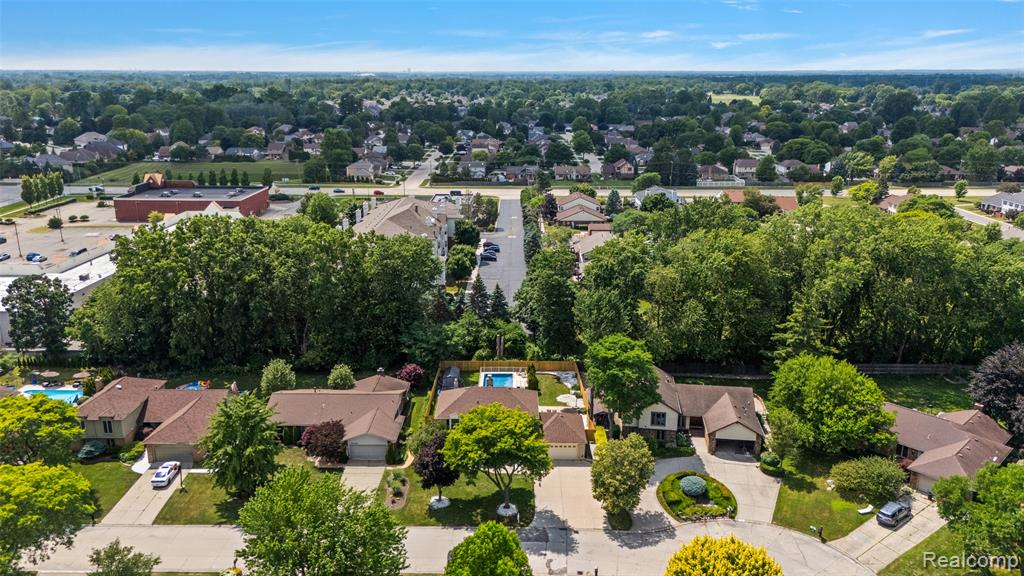 39251 W Royal Doulton Boulevard