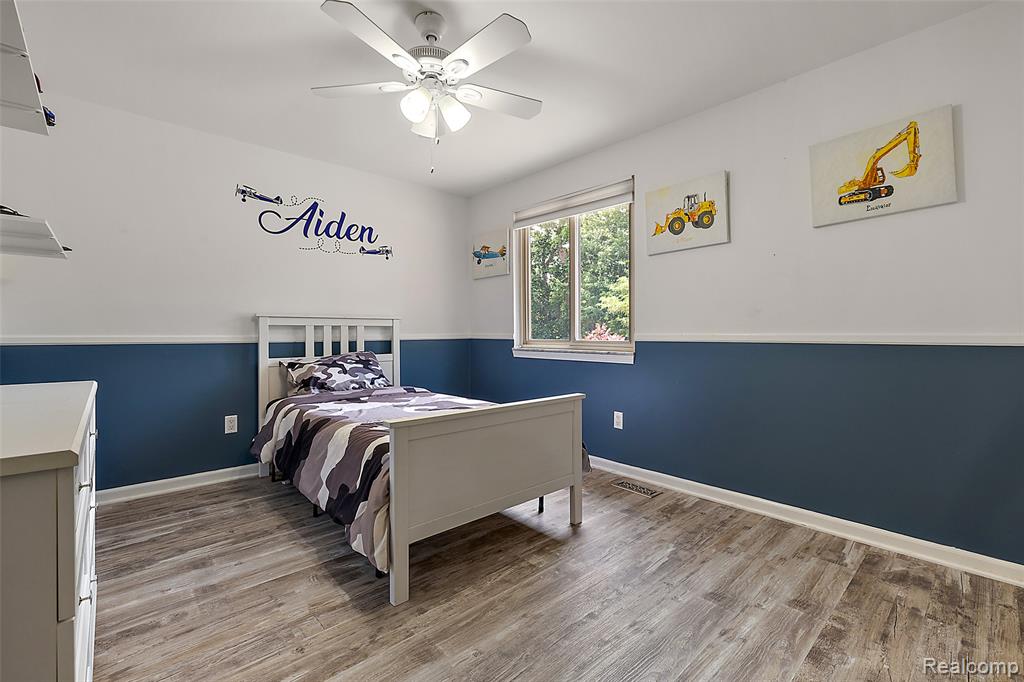 39251 W Royal Doulton Boulevard