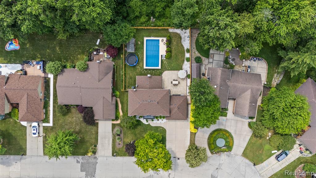 39251 W Royal Doulton Boulevard