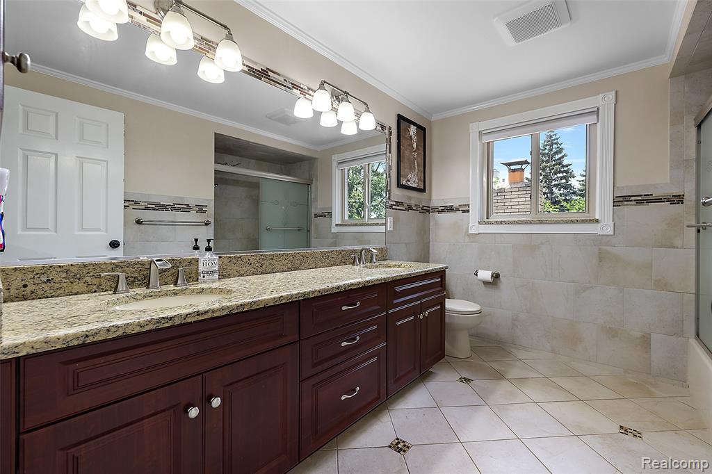 39251 W Royal Doulton Boulevard