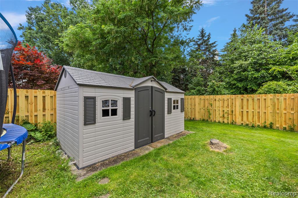 39251 W Royal Doulton Boulevard