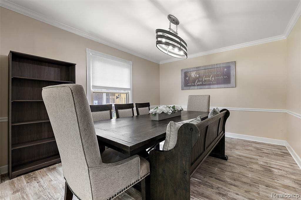 39251 W Royal Doulton Boulevard