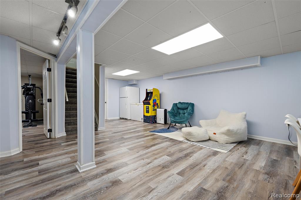 39251 W Royal Doulton Boulevard