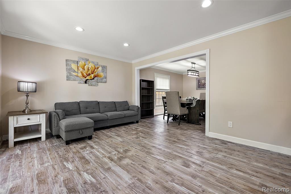 39251 W Royal Doulton Boulevard