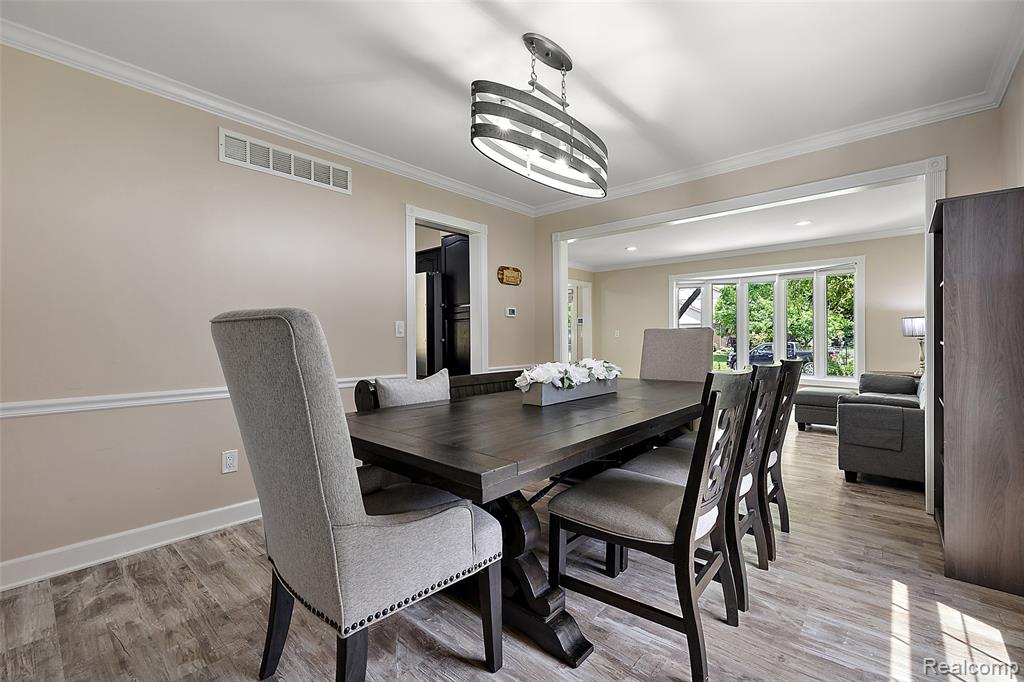 39251 W Royal Doulton Boulevard