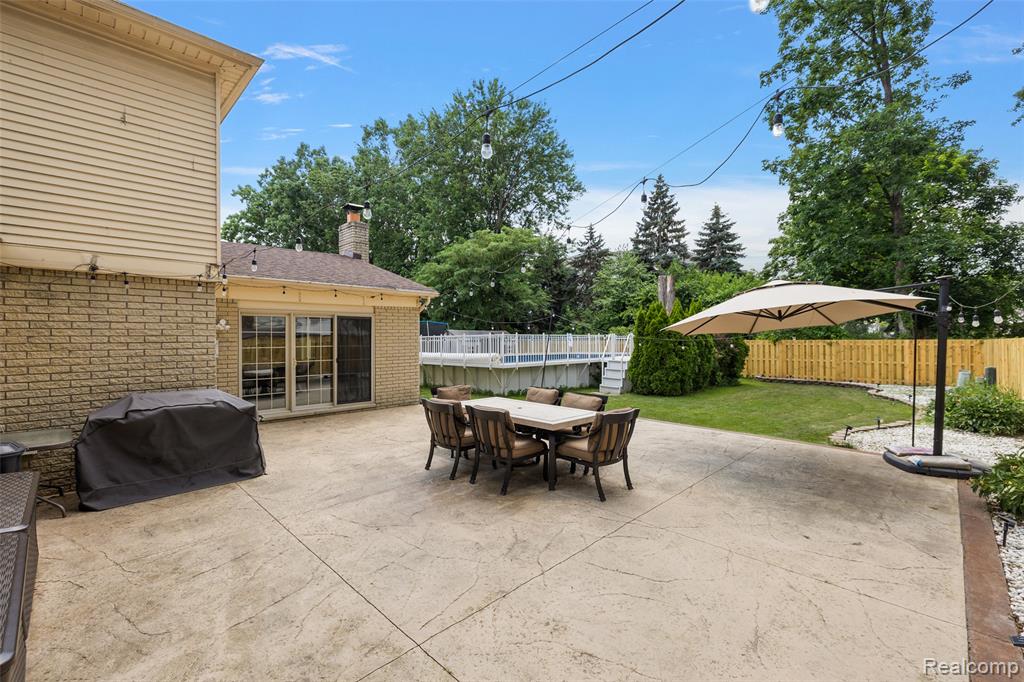 39251 W Royal Doulton Boulevard