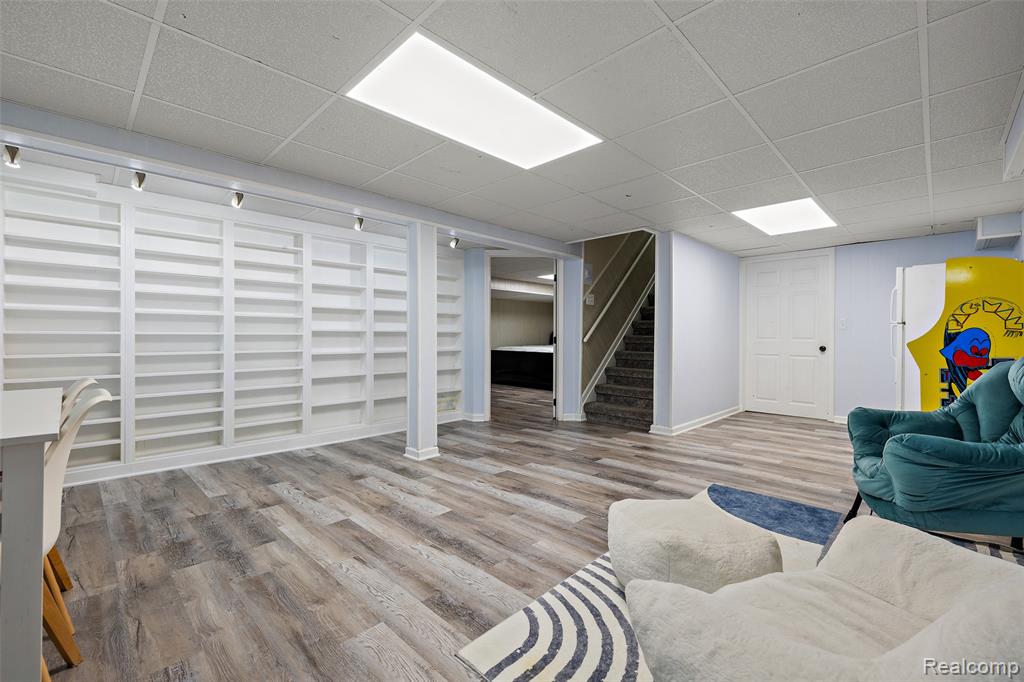 39251 W Royal Doulton Boulevard