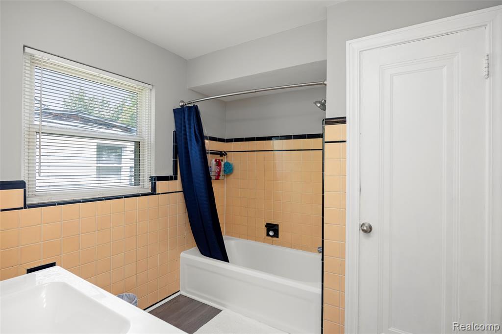 17388 Prairie Street