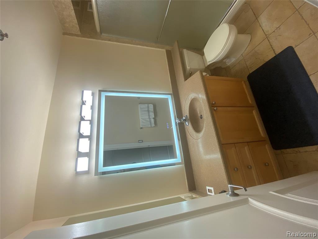 1001 W Jefferson Avenue # 8i Unit: 300 8i