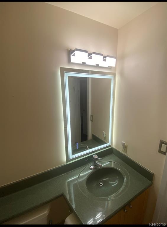 1001 W Jefferson Avenue # 8i Unit: 300 8i