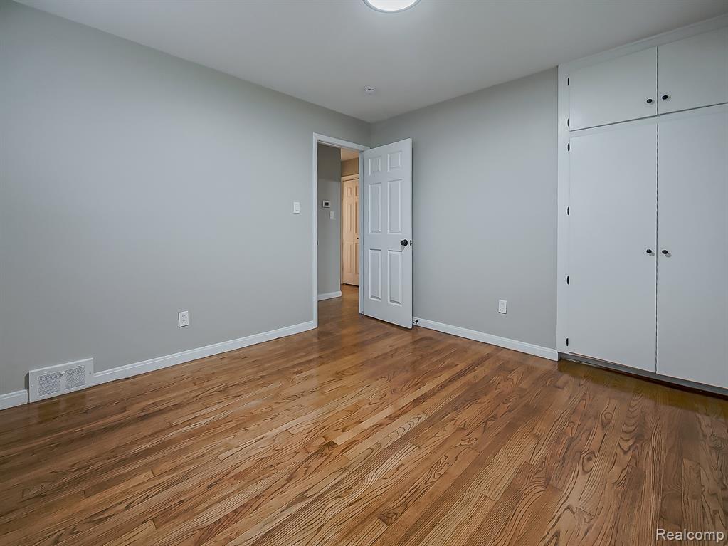 22854 Lingemann Street